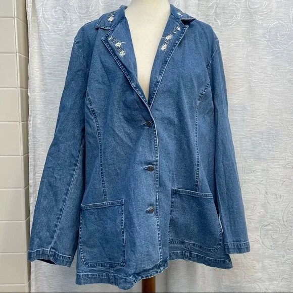 Denim & Co NWT Embroidered Denim Shirt Jacket - Picture 1 of 11